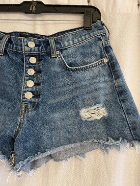 7 for all mankind "monroe cutoff short", size 29